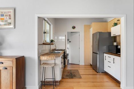 Photo of property in 11 Walsh Street, Mangapapa, Gisborne, 4010