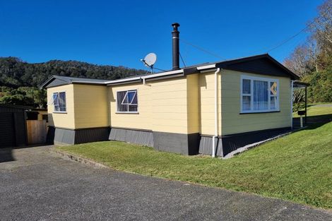 Photo of property in 4-6 Ross Street, Dunollie, Runanga, 7803