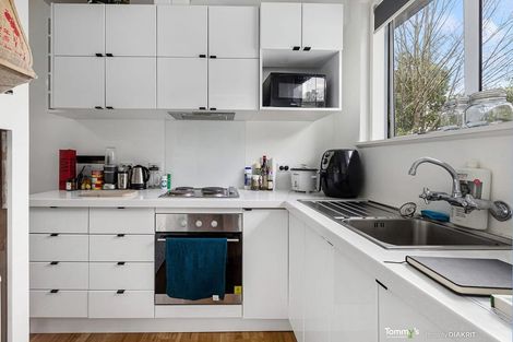 Photo of property in 146 Glenmore Street, Northland, Wellington, 6012