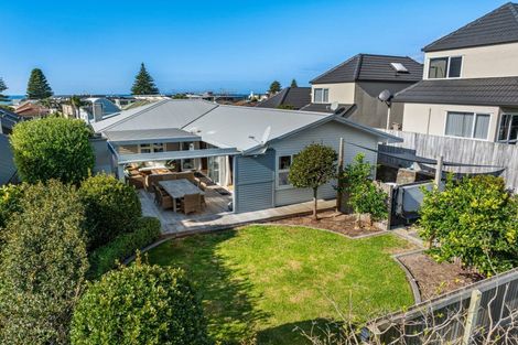 Photo of property in 28 Rita Street, Mount Maunganui, 3116