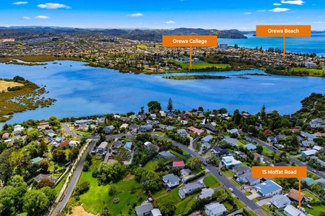 Photo of property in 15 Moffat Road, Red Beach, 0932