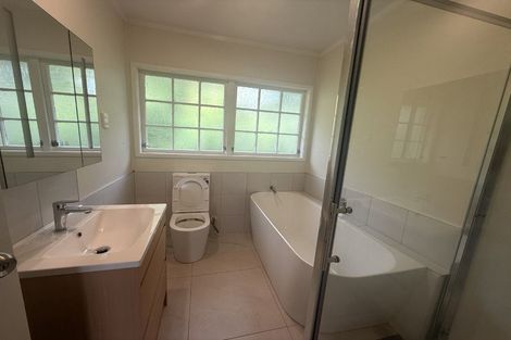 Photo of property in 82 Woodlands Crescent, Browns Bay, Auckland, 0630