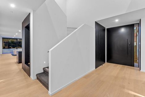 Photo of property in 17a Roland Road, Greenhithe, Auckland, 0632