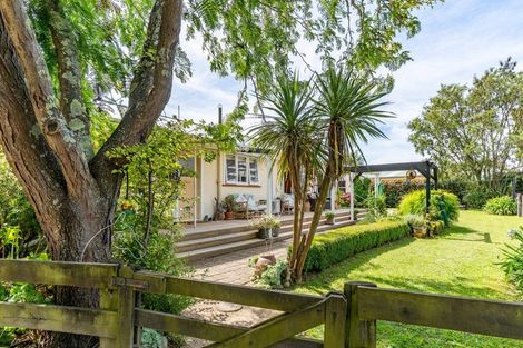 Photo of property in 167 Lincoln Road, Carterton, 5713
