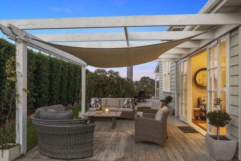 Photo of property in 25 George Street, Riverhead, 0820