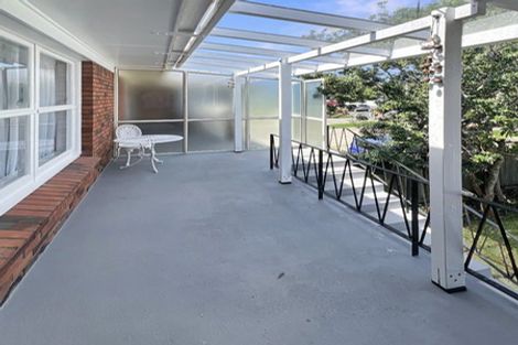 Photo of property in 1/111 Shakespeare Road, Milford, Auckland, 0620