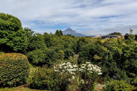 Photo of property in 73 Cressida Avenue, Stratford, 4332