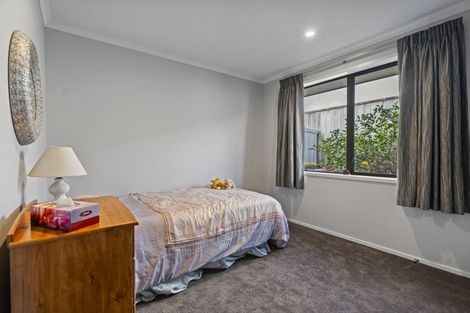 Photo of property in 9 Huetu Place, Bell Block, New Plymouth, 4312