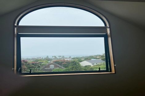 Photo of property in 6/96 William Bayes Place, Red Beach, 0932