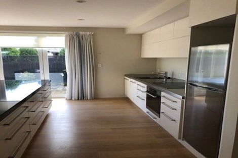 Photo of property in 12 Devonport Lane, St Albans, Christchurch, 8014