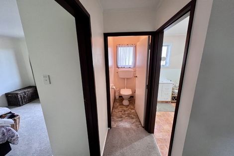 Photo of property in 1/24 Bayview Road, Bayview, Auckland, 0629