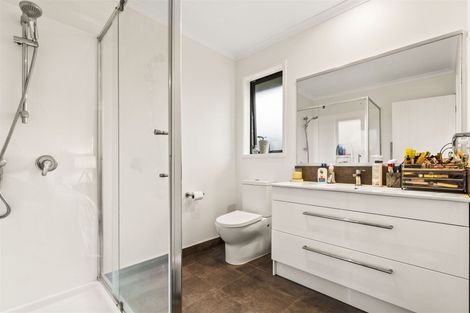 Photo of property in 46 Kaipara Portage Road, Riverhead, 0820