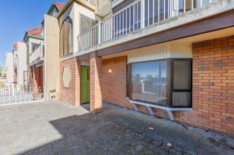 Photo of property in 419 Marine Parade, Napier South, Napier, 4110
