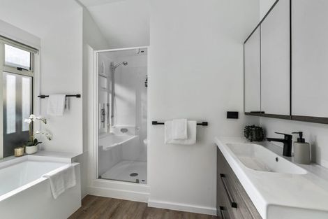 Photo of property in 13b Maxwell Place, Queenstown, 9300