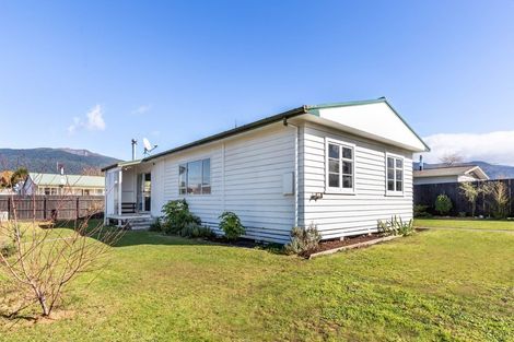 Photo of property in 28 Raukura Street, Turangi, 3334