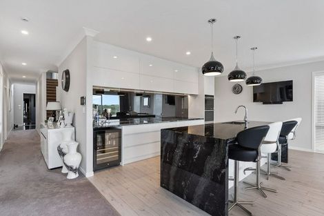 Photo of property in 57 Bayvista Drive, Karaka, Papakura, 2113