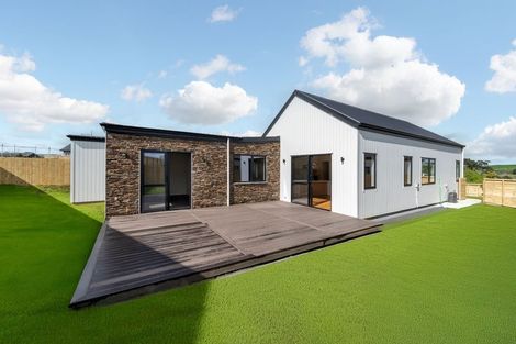 Photo of property in 3 Wagyu Lane, Karaka, 2580