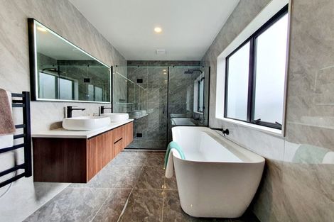 Photo of property in 5 Sager Midgley Road, Hobsonville, Auckland, 0616