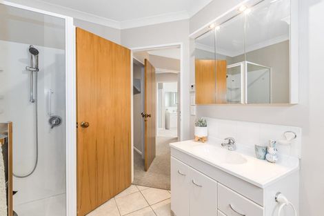 Photo of property in 3 Gybe Place, Whitby, Porirua, 5024
