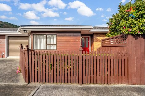 Photo of property in 39a Birdwood Road, Waterloo, Lower Hutt, 5011