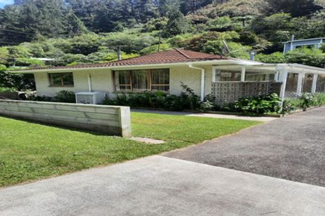 Photo of property in 110f1- Pinehaven Road, Pinehaven, Upper Hutt, 5019