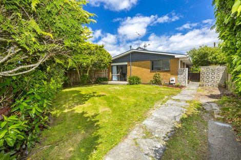 Photo of property in 21f1- Roband Crescent, Brown Owl, Upper Hutt, 5018