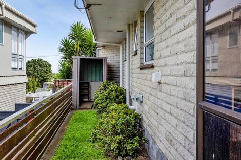 Photo of property in 3/4 Scott Street, Moturoa, New Plymouth, 4310