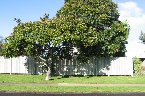 Photo of property in 1/4 Arkley Avenue, Farm Cove, Auckland, 2012