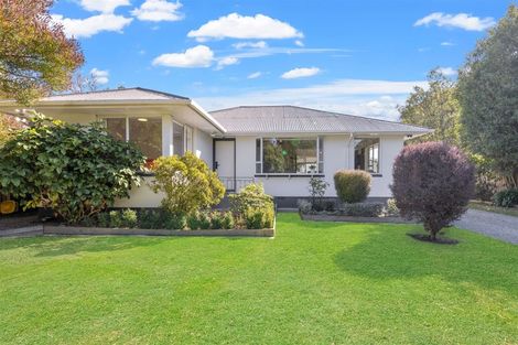 Photo of property in 7 Pinehurst Crescent, Russley, Christchurch, 8042