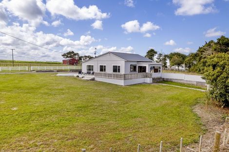 Photo of property in 370 Boylan Road, Te Roti, Hawera, 4673