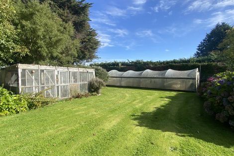 Photo of property in 162 Seaward Road, Edendale, 9825