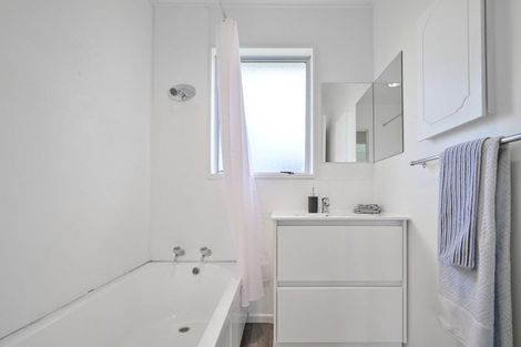 Photo of property in 32 Ramsey Crescent, Flaxmere, Hastings, 4120