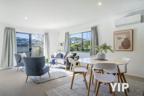 Photo of property in 17 Claverton Grove, Churton Park, Wellington, 6037