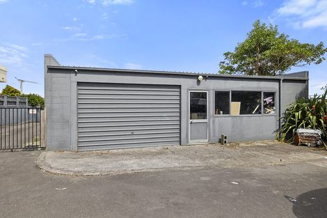 Photo of property in 17a Cutfield Road, New Plymouth, 4310