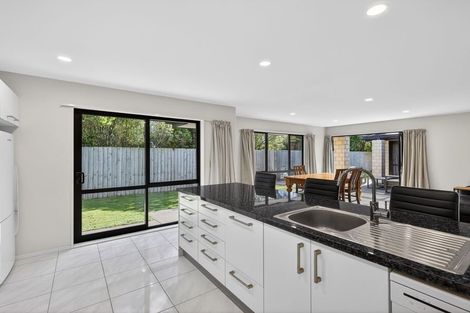 Photo of property in 11 Constance Place, Aidanfield, Christchurch, 8025