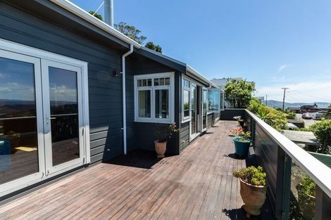 Photo of property in 16 Fortunatus Street, Brooklyn, Wellington, 6021