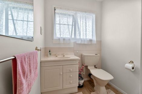 Photo of property in 1/30 Pegler Drive, Howick, Auckland, 2014