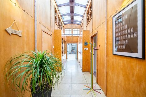 Photo of property in 24 Glen Road, Stokes Valley, Lower Hutt, 5019