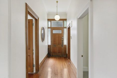 Photo of property in 90 Constable Street, Newtown, Wellington, 6021