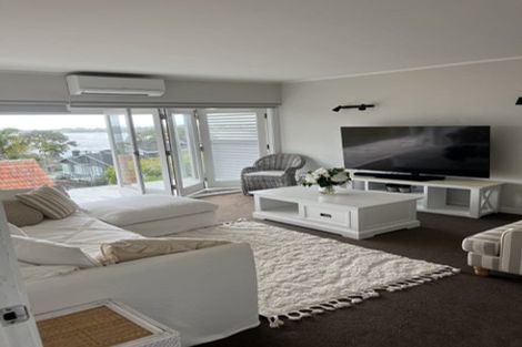 Photo of property in 1/29 Pupuke Road, Takapuna, Auckland, 0622