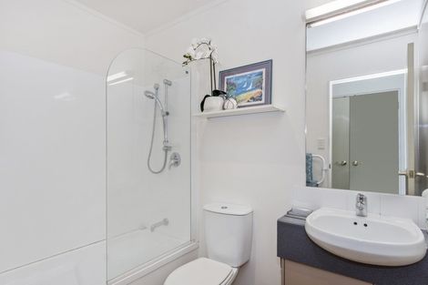 Photo of property in Capri Apartments, 5 The Mall, Mount Maunganui, 3116