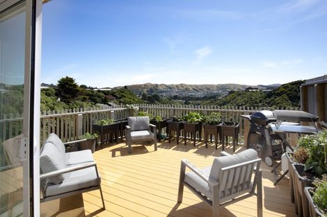 Photo of property in 13/6u Bushland Grove, Paparangi, Wellington, 6037
