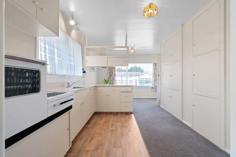 Photo of property in 146 Springs Road, Hornby, Christchurch, 8042