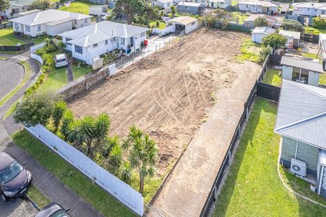 Photo of property in 4 Kupe Place, Castlecliff, Whanganui, 4501