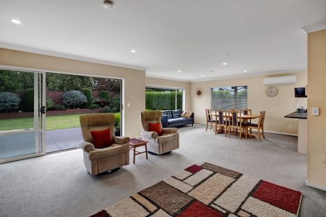 Photo of property in 2a Elizabeth Grove, Stratford, 4332