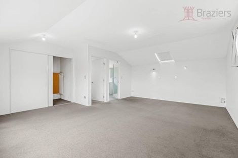 Photo of property in 5 Halliwell Avenue, Papanui, Christchurch, 8052