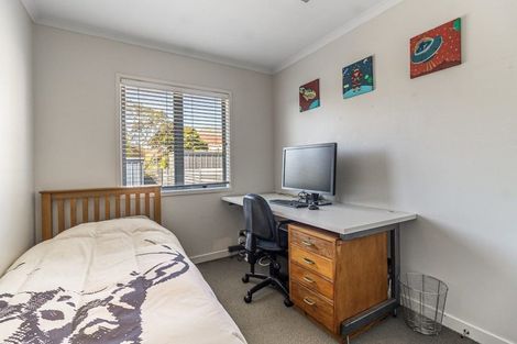 Photo of property in 18a School Road, Morningside, Auckland, 1021