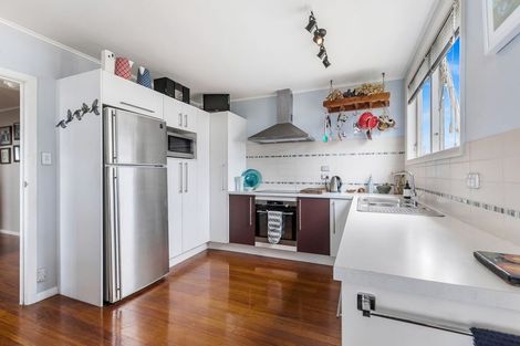 Photo of property in 253 Don Buck Road, Massey, Auckland, 0614