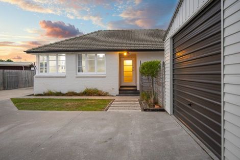 Photo of property in 16 Newbury Street, Awapuni, Palmerston North, 4412