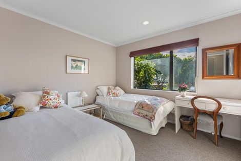 Photo of property in 6 Te Ropata Place, Waikanae Beach, Waikanae, 5036